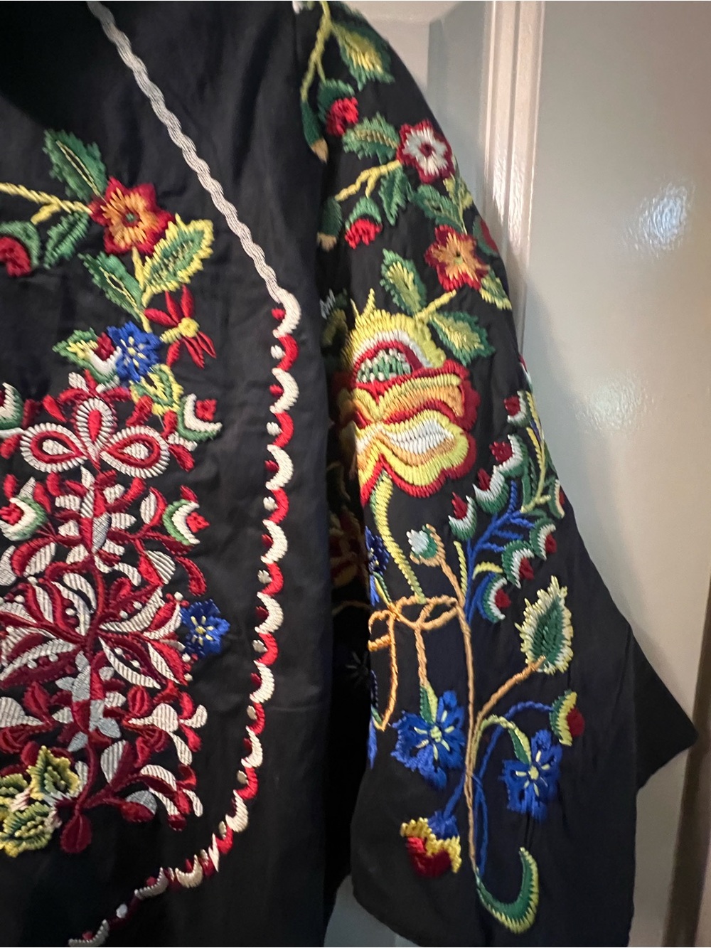 Khaadi Cotton NEW Black Embroidered Top / Multicolor Threadwork / [S] - Picture 8 of 10